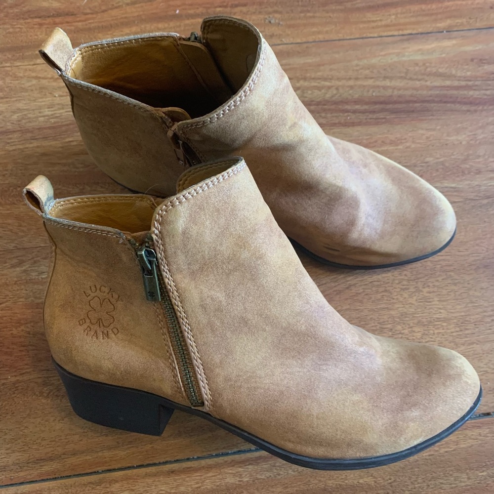 🆕❤️Lucky Brand Booties